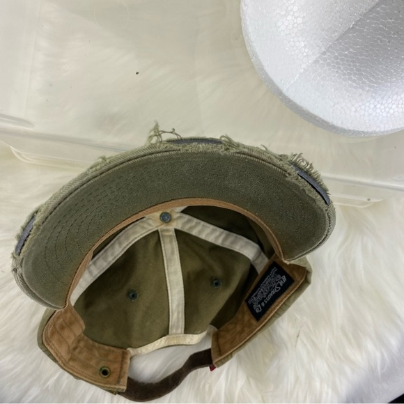 LEVI’S DISTRESS HAT - Picture 7 of 7